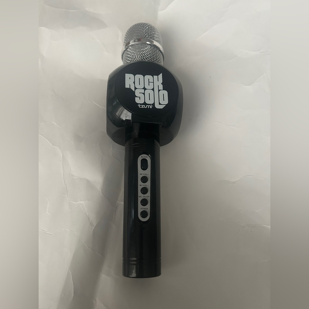 Rock Solo Bluetooth Karaoke Microphone